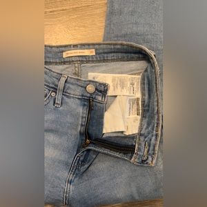 Levi 721 High Rise Skinny Jeans Size 27